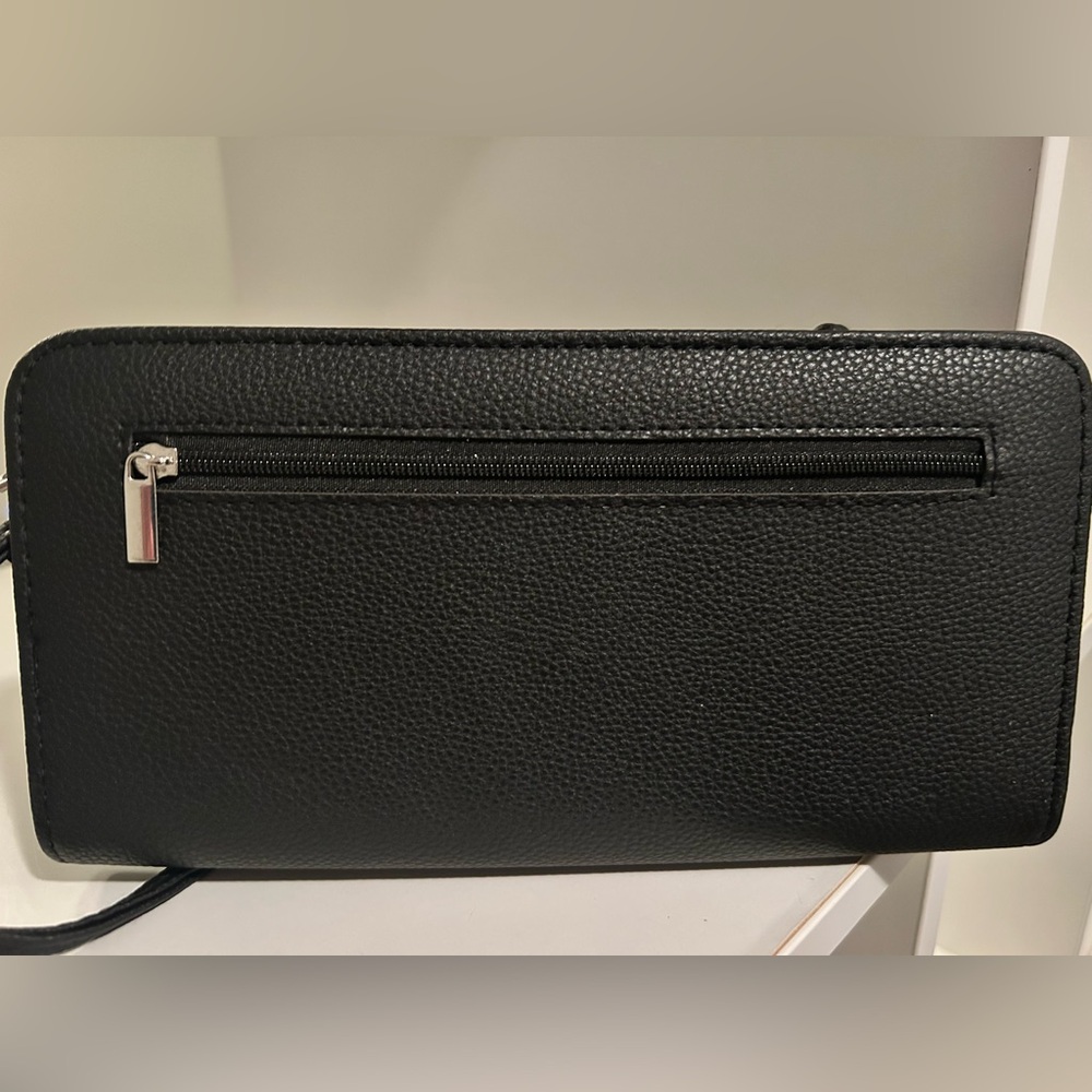 Elegant Black Quilted Women's Bag - Picture 2 of 5
